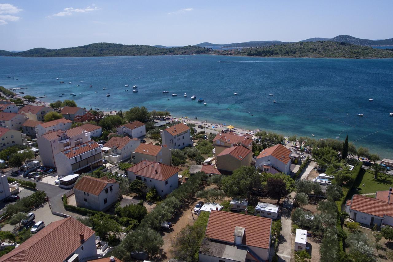 Apartments Ivan Vodice Eksteriør billede